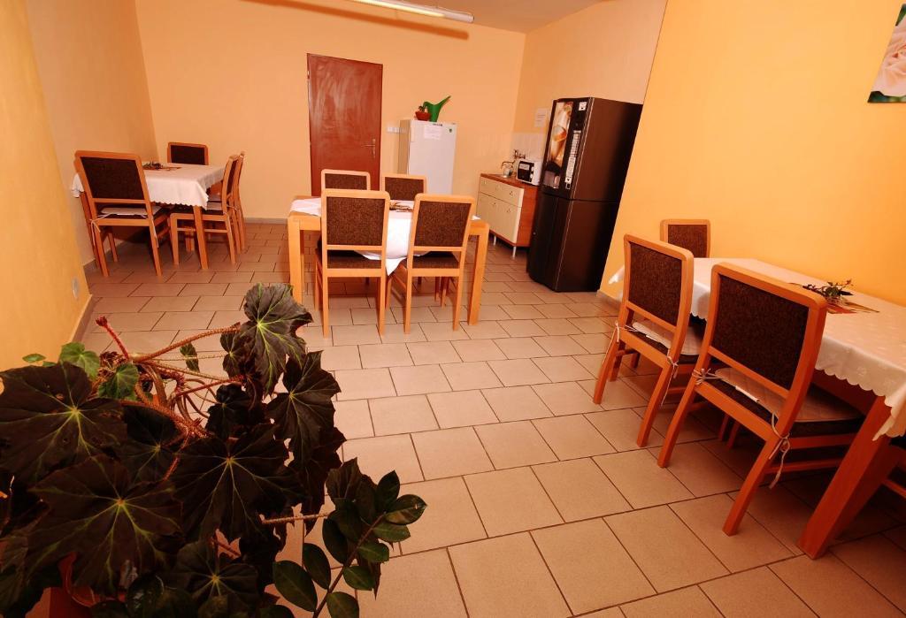 Expres Atack Penzion Brno Exteriör bild