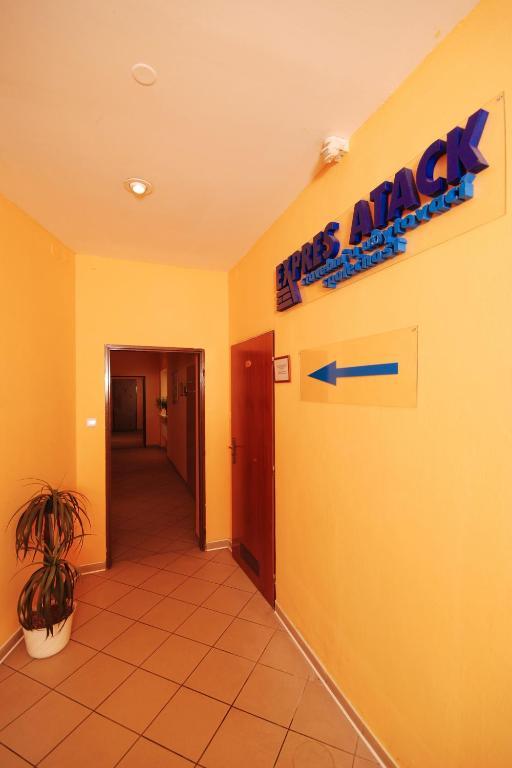 Expres Atack Penzion Brno Exteriör bild